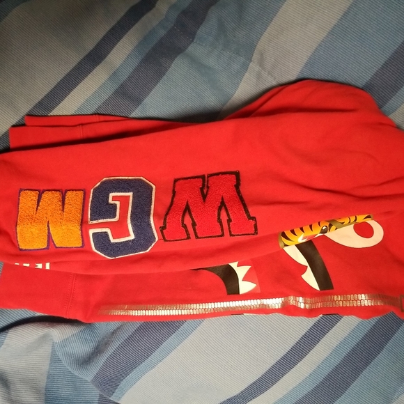 Red A Bathing Ape Sweater - Picture 11 of 11